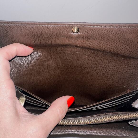 Authentic Louis Vuitton Damier Ebene Sarah Bifold Long Wallet - Picture 13 of 16